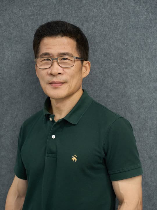 Yan Shi